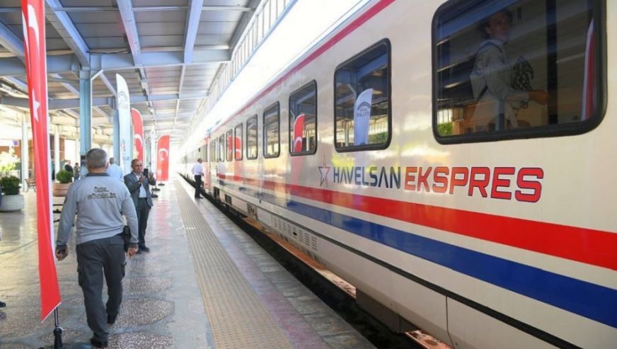 Yolcusu Türkiye'nin Genç Beyinleri.. 'Bilim Treni' Malatya'ya Uğradı