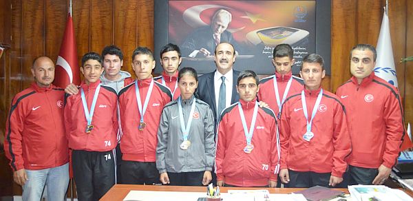 Performans Testine Davet